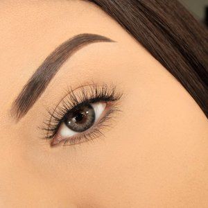 BOMBSHELL - eyelashes